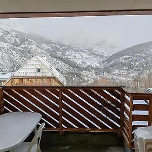 Appartement Seignus D Pieds Des Pistes, Allos